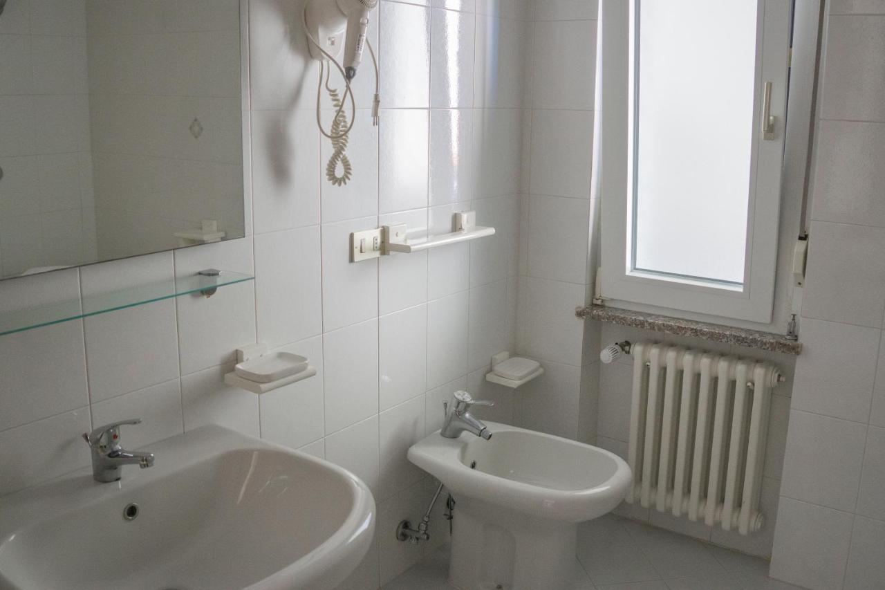 Locanda Le Tre Sorelle Casal Velino Buitenkant foto