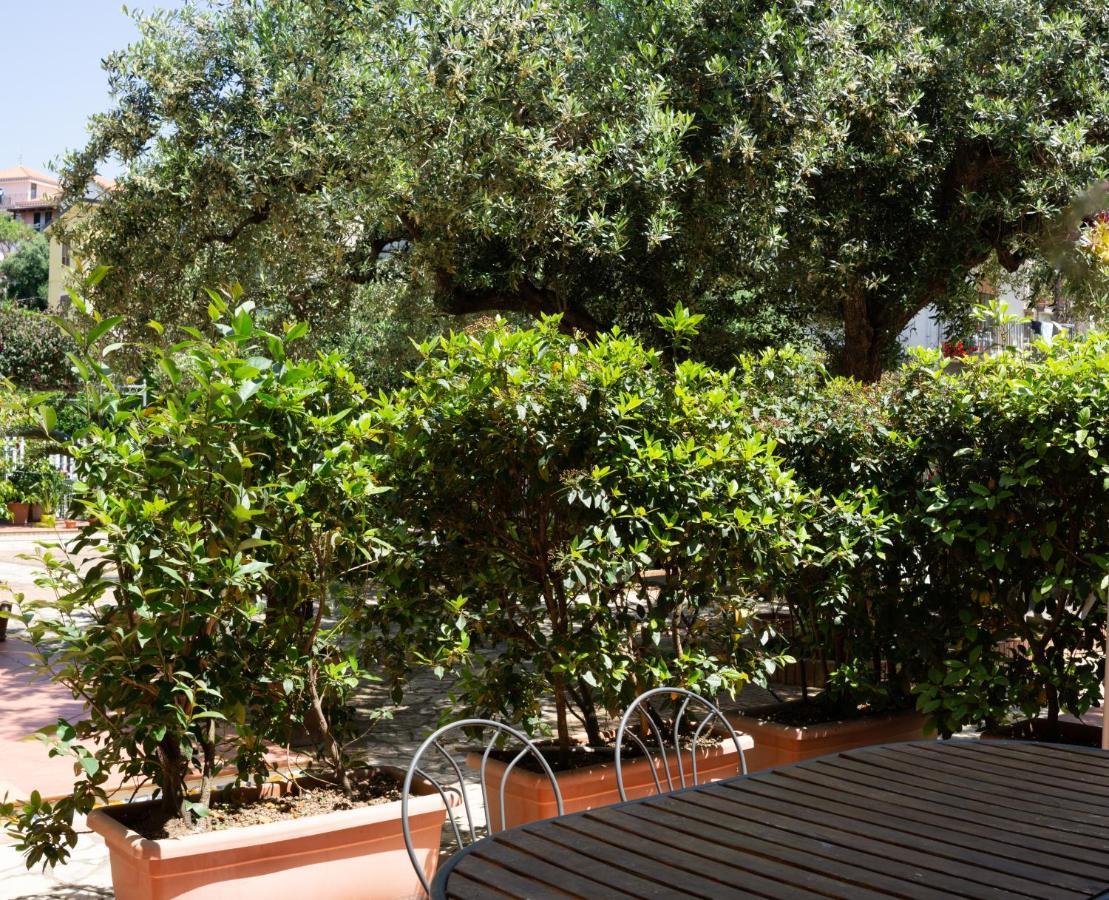 Locanda Le Tre Sorelle Casal Velino Buitenkant foto